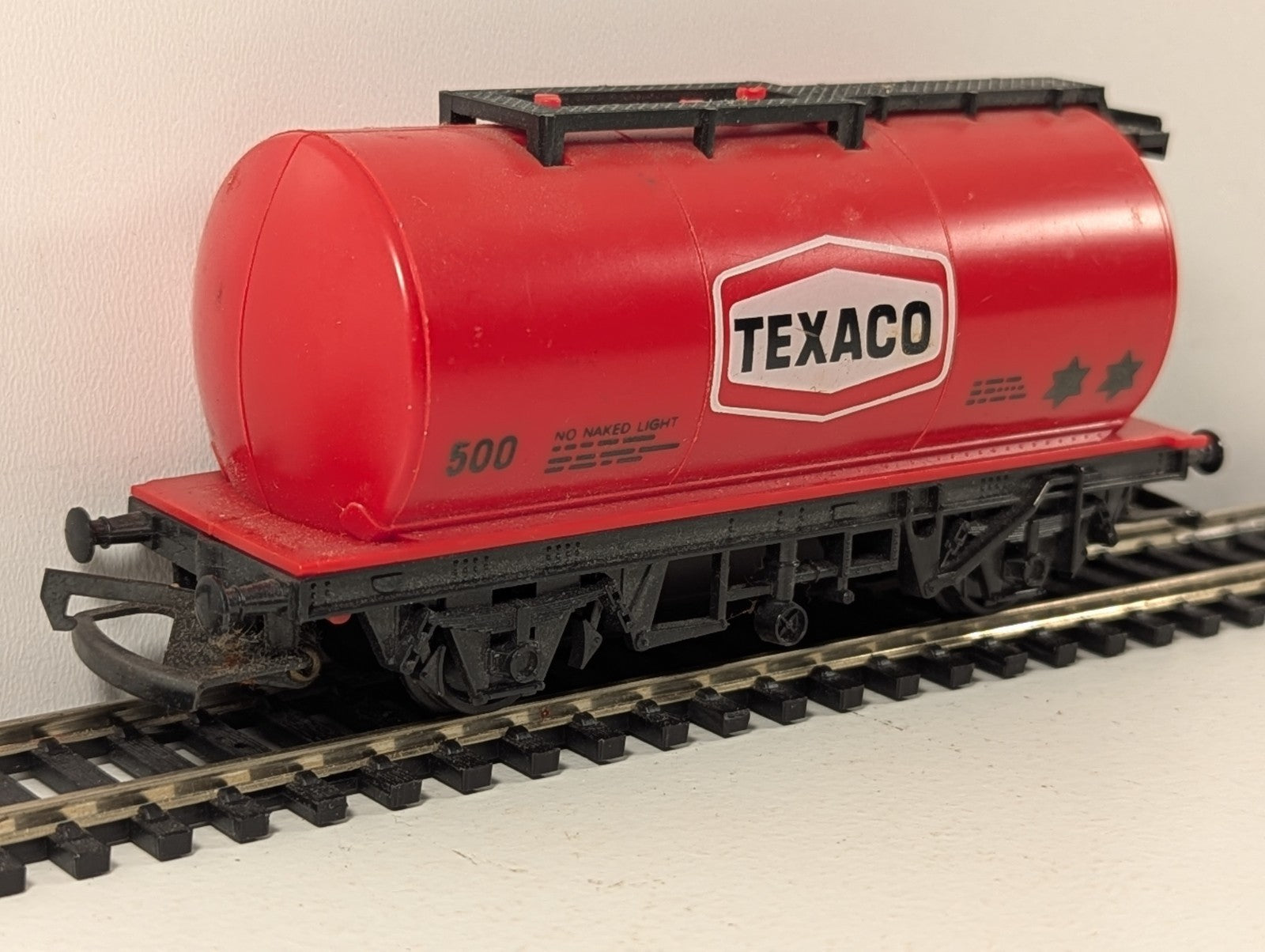 Hornby OO Gauge R184 Texaco Tank Wagon