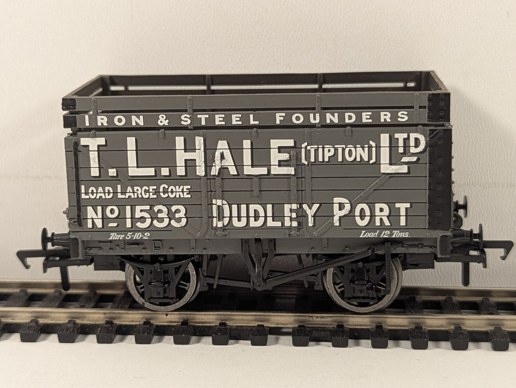 Bachmann OO Gauge 7 Plank End Door Wagon with Coke Rails T. L. Hale (Tipton) Ltd