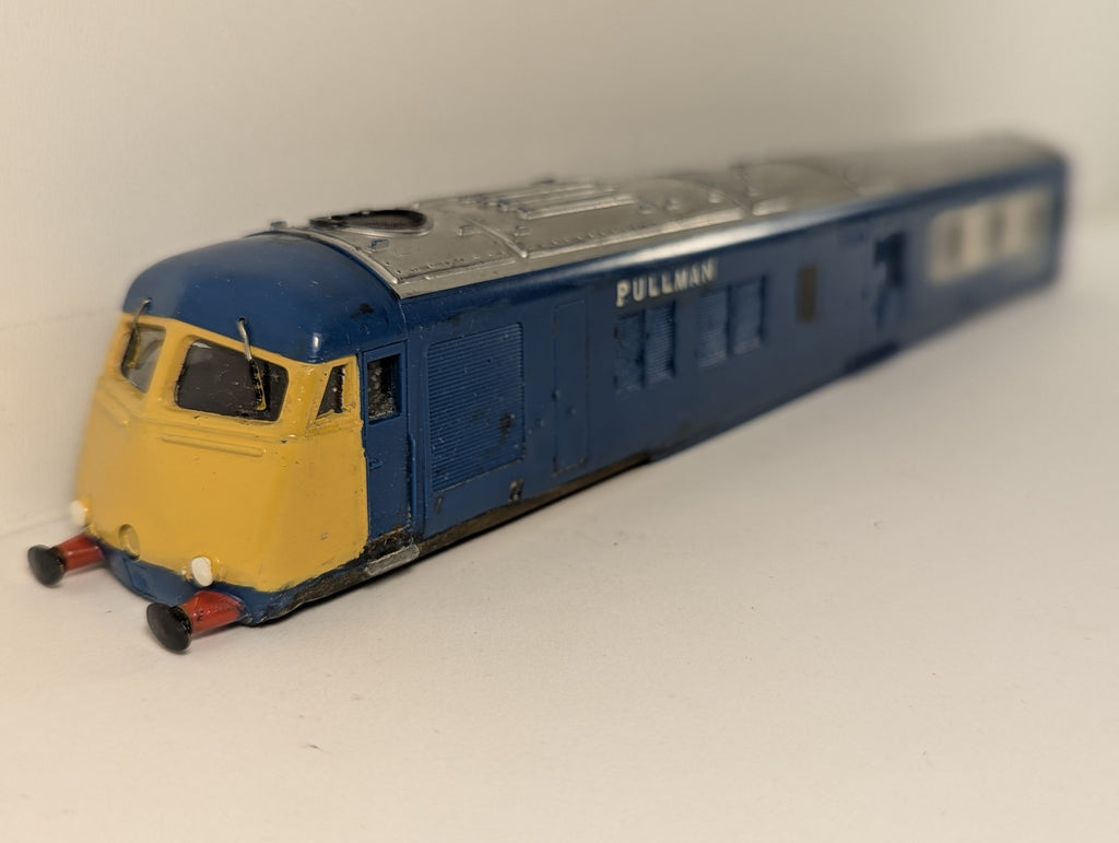 Tri-ang Hornby OO Gauge Class 251 Blue Pullman Power Car Body Shell BR Blue