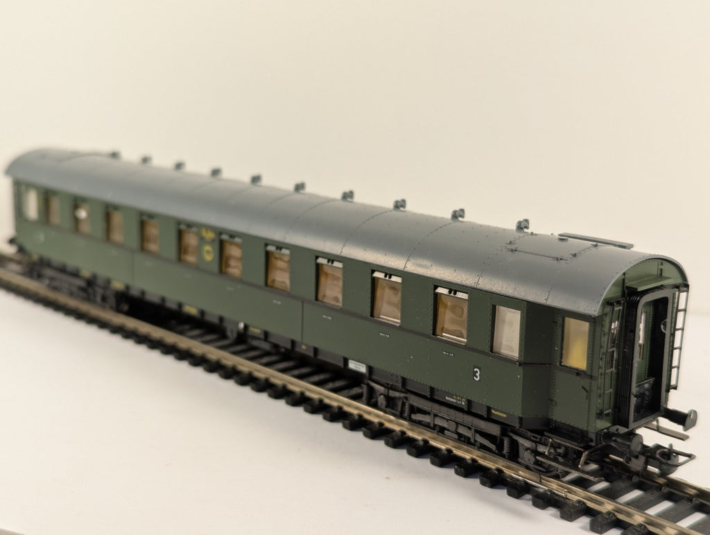 Liliput 84302 HO Gauge Green German Reichsbahn 3rd Class Coach Boxed