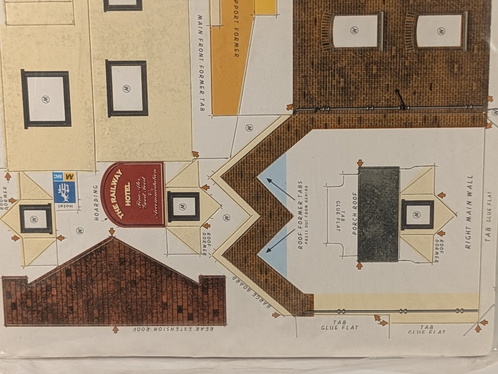 Superquick B33 OO Gauge Railway Hotel Card Kit Boxed