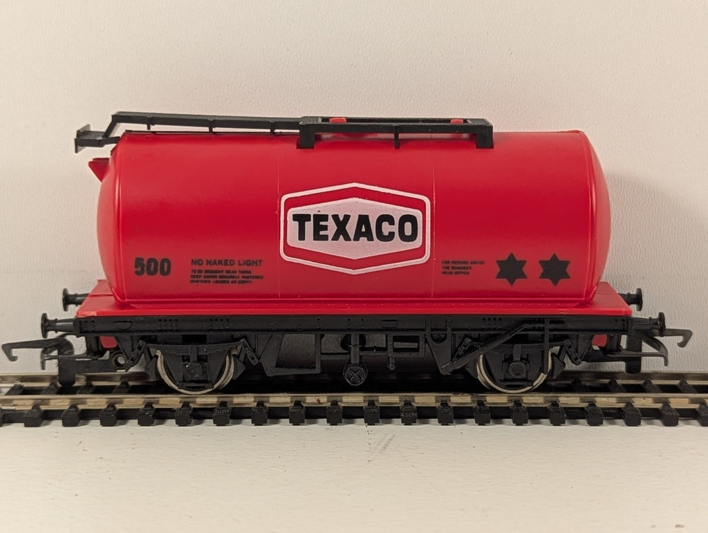 Hornby OO Gauge Texaco Tank Wagon