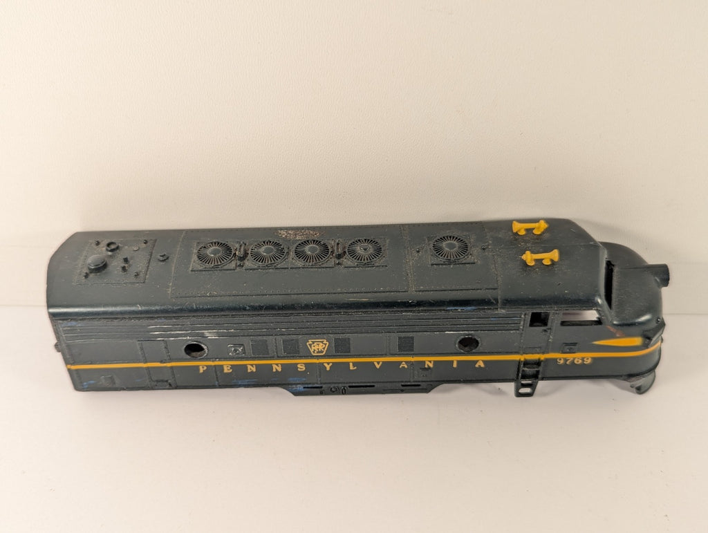 Mantua HO Gauge Pennsylvania Railroad Diesel Locomotive Body Shell - damaged