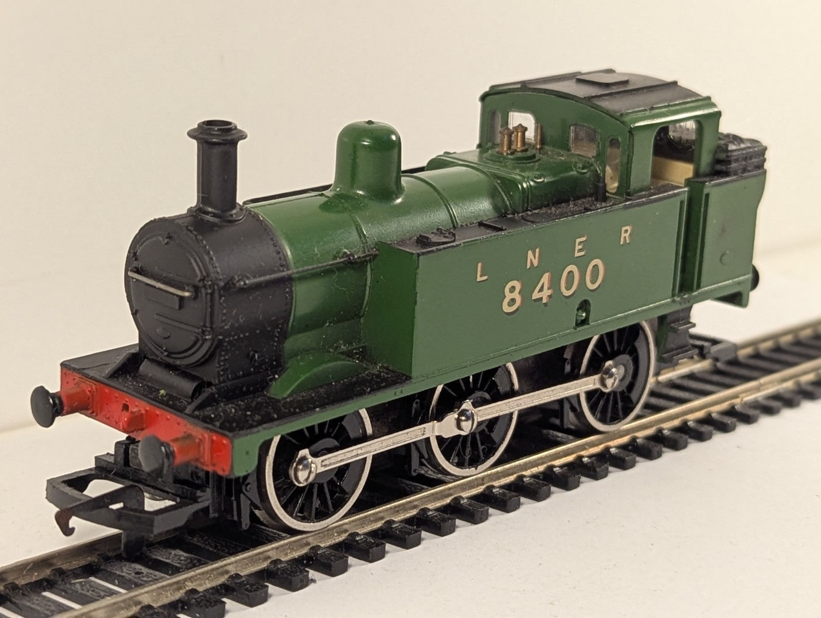 Hornby R130 OO Gauge LNER Green Class 3F Jinty 8400 Spares/Repair