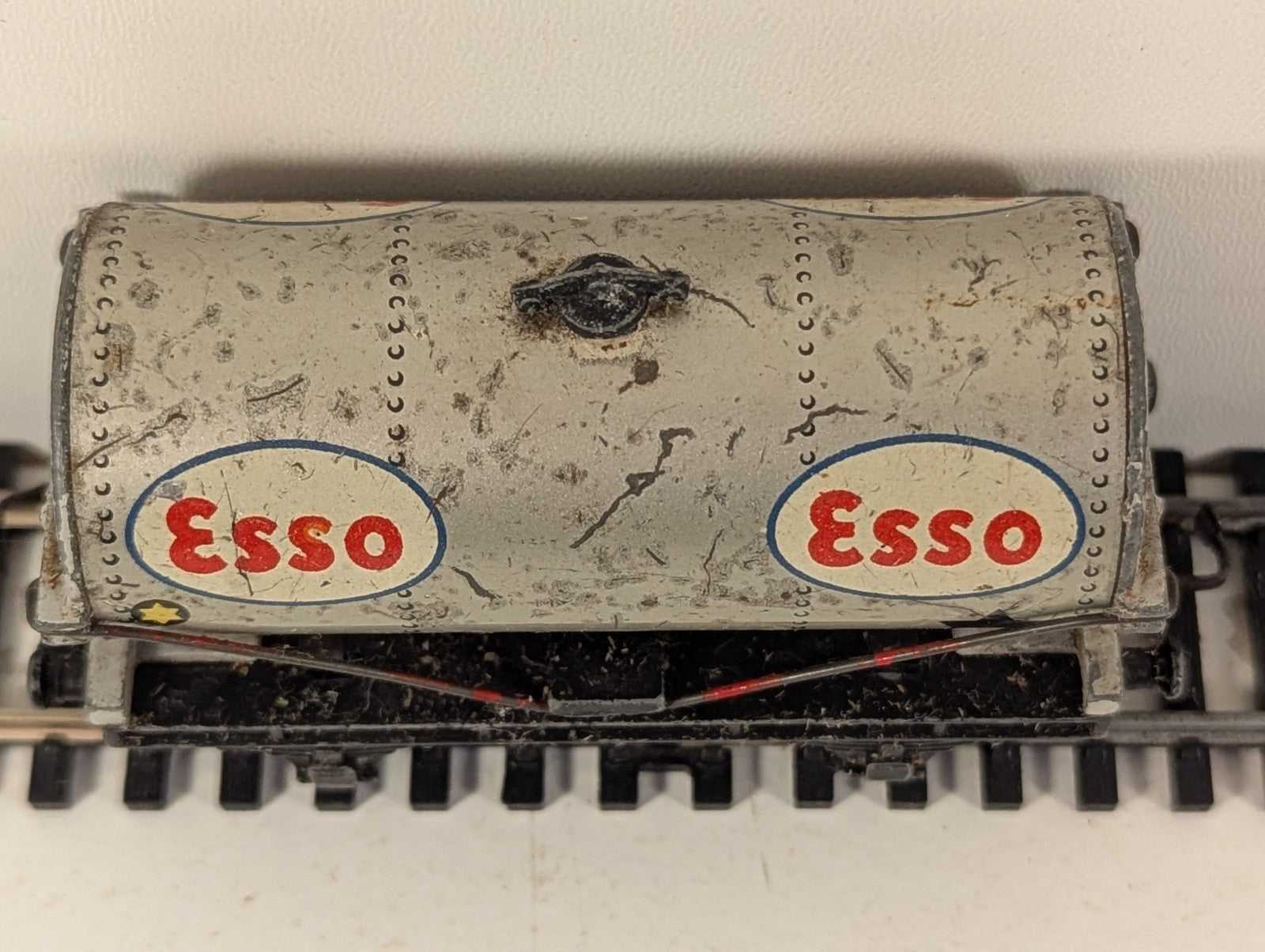 Hornby Dublo OO Gauge Silver Esso Tank Wagon