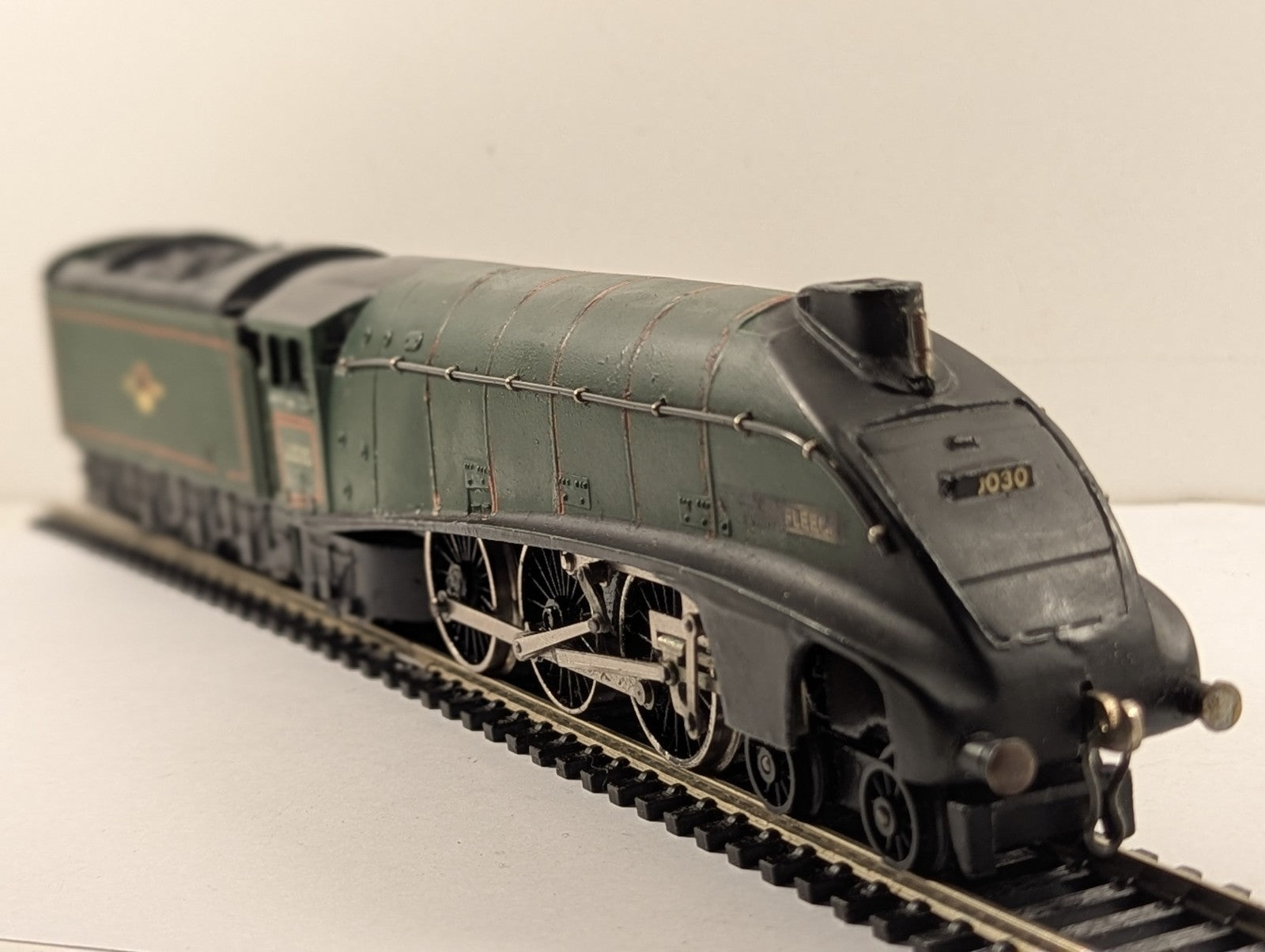 Hornby Dublo OO Gauge Class A4 'Golden Fleece' Steam Locomotive 600