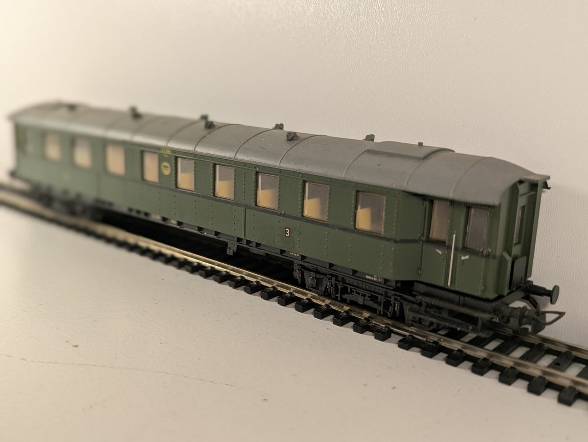 Liliput HO Gauge Passenger Coach