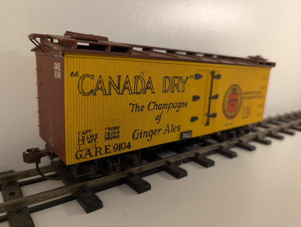 RailKing Canada Dry Die-Cast Reefer Car – O Gauge