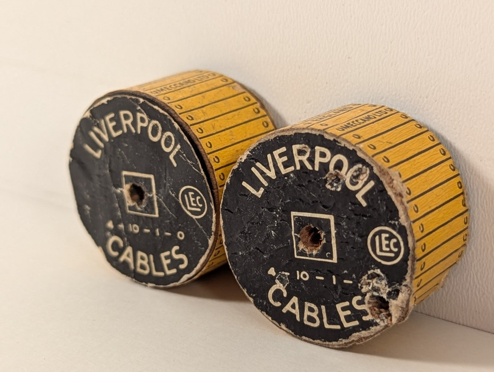 Hornby Dublo OO Gauge Liverpool Cables Cable Drums