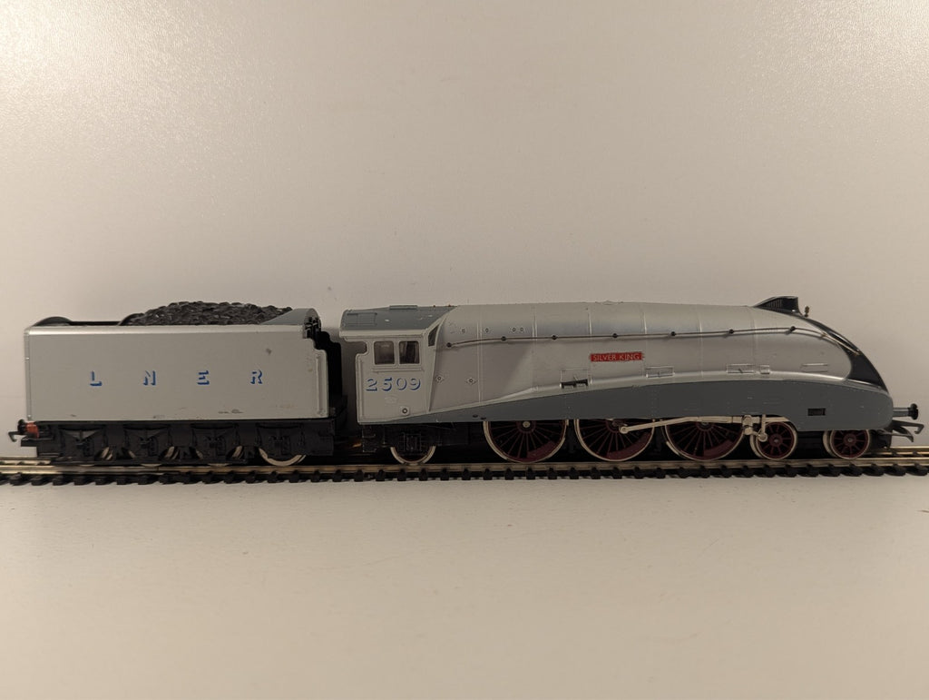 Hornby R30458 LNER Class A4 "Silver Link" Steam Locomotive OO Gauge - Boxed