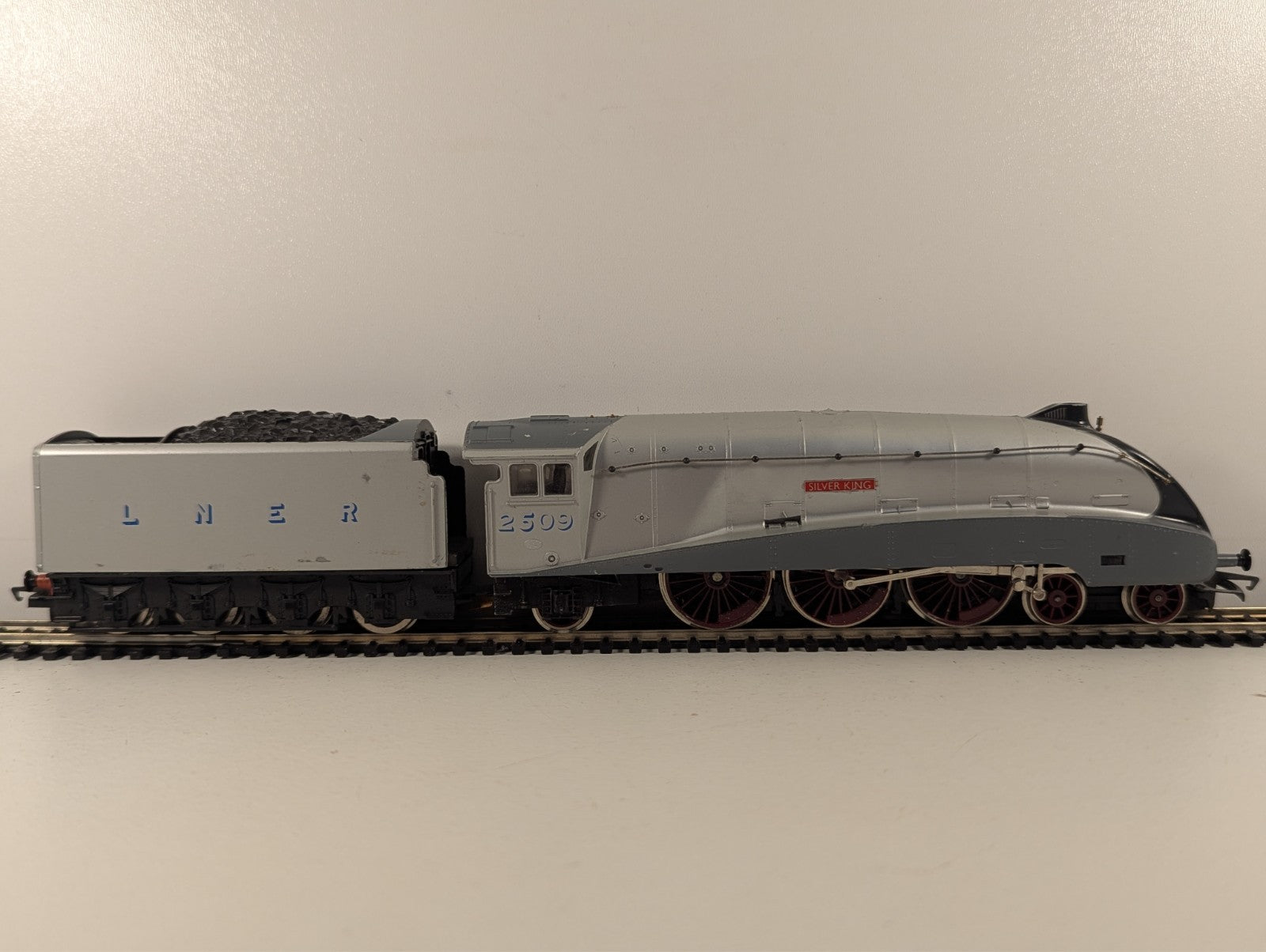 Hornby R30458 LNER Class A4 "Silver Link" Steam Locomotive OO Gauge - Boxed