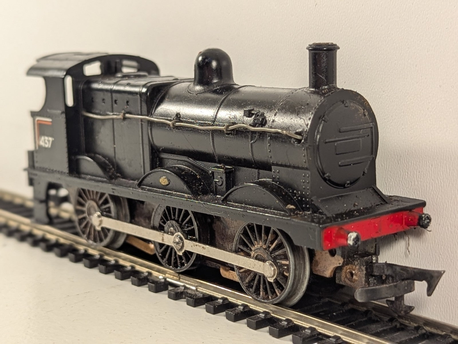 Tri-ang R251 OO Gauge BR Class 3F 0-6-0 Steam Locomotive - Spares/Repairs