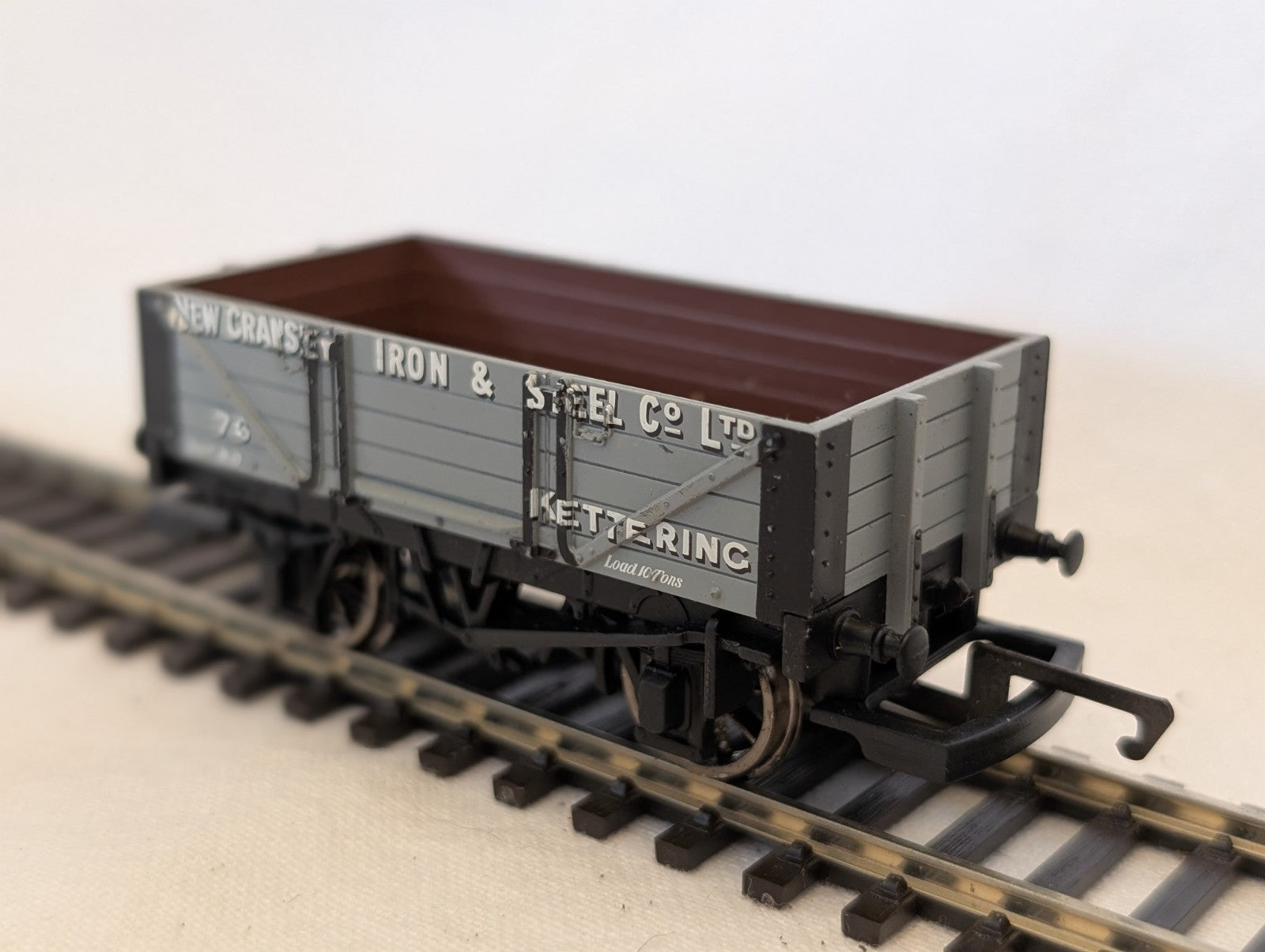 Hornby OO Gauge New Cransley Iron & Steel Co Ltd 7 Plank Wagon 76