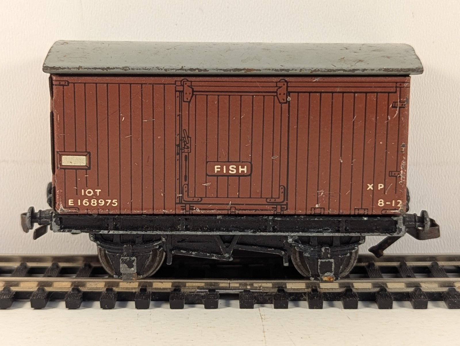 Hornby Dublo OO Gauge BR 10-Ton Fish Van Goods Wagon E168975