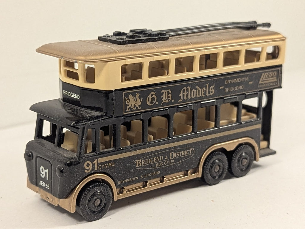 Lledo 3-Axle Trolleybus Die-cast Model Trolleybus 91