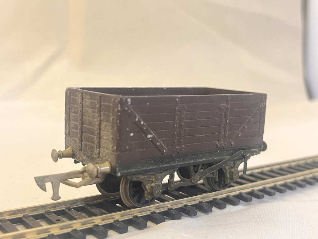 Graham Farish OO Gauge 7 Plank Open Wagon Black