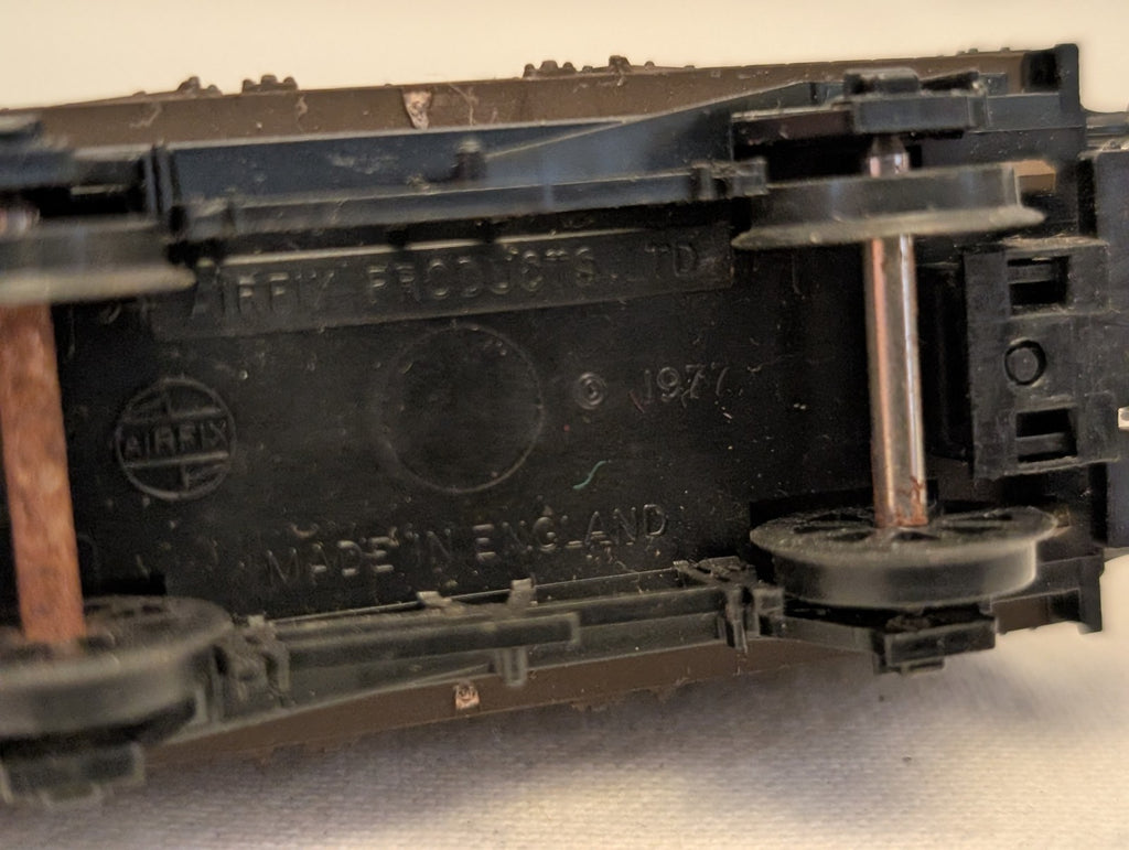 Airfix OO Gauge GMR Broadoak 7-Plank Open Wagon Goods Wagon 460