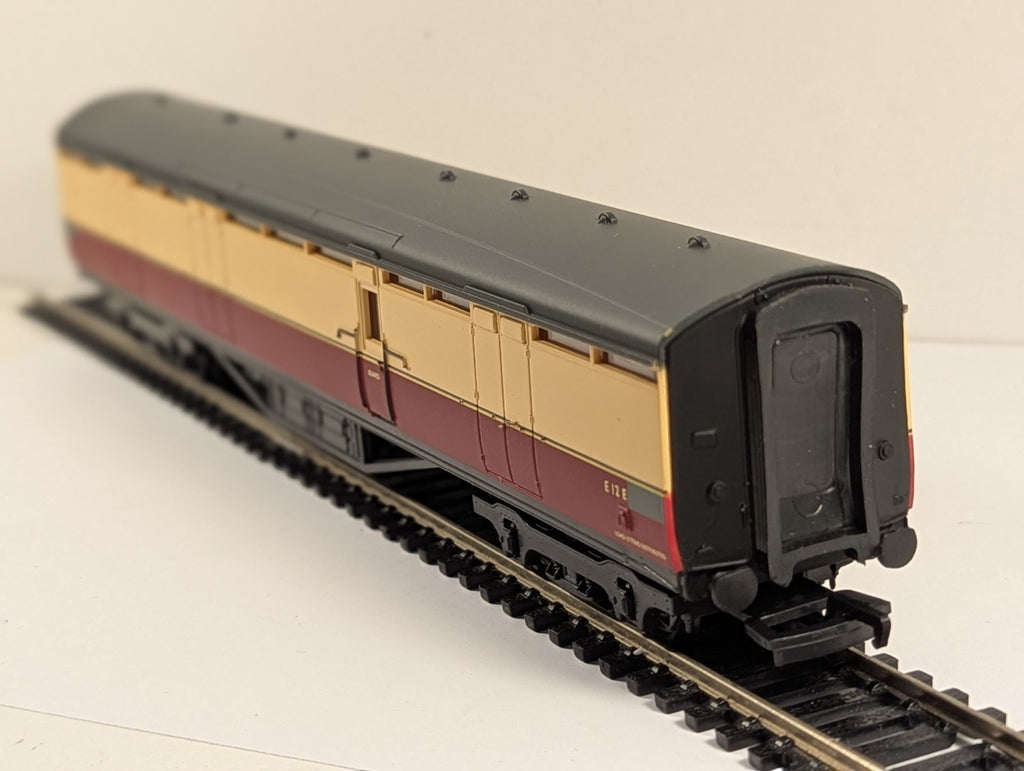 Bachmann 63ft Thompson BG Full Brake Crimson & Cream OO Gauge Boxed