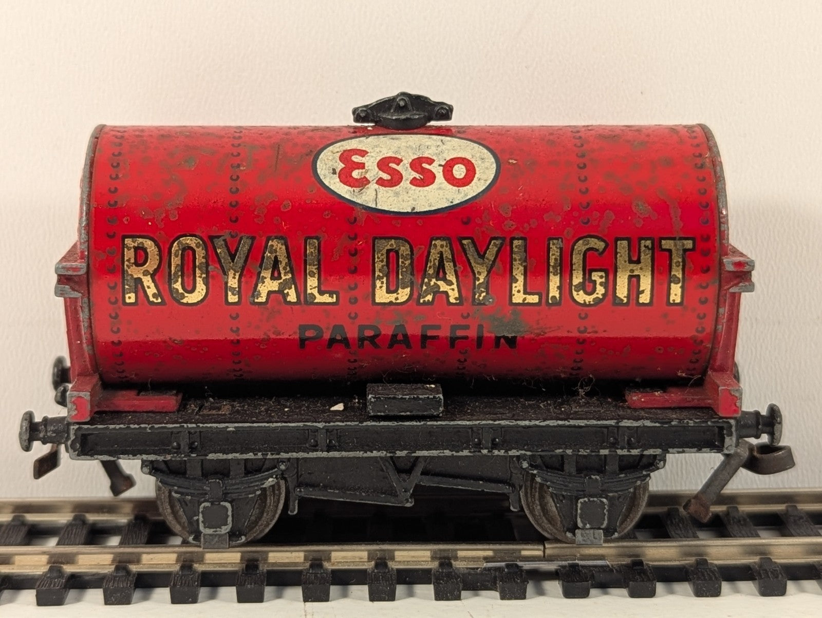 Hornby Dublo D1 OO Gauge Esso Royal Daylight Paraffin Tank Wagon