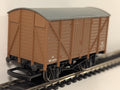 Hornby OO Gauge BR ex-GWR 10 Ton Ventilated Van Wagons W14574 BR Brown