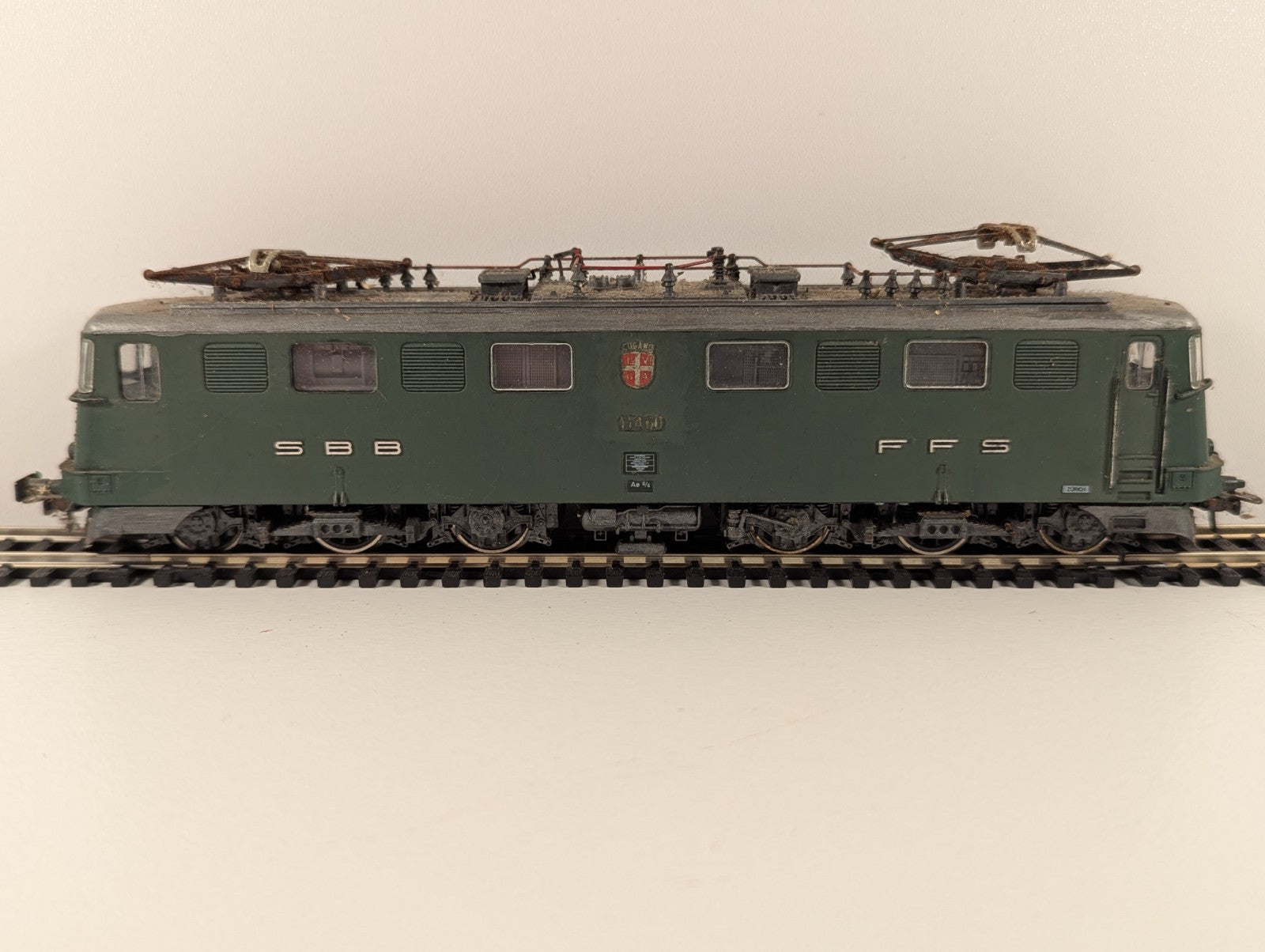 Roco 43535 – SBB Class Ae 6/6 Electric Locomotive (Green, H0 Gauge)