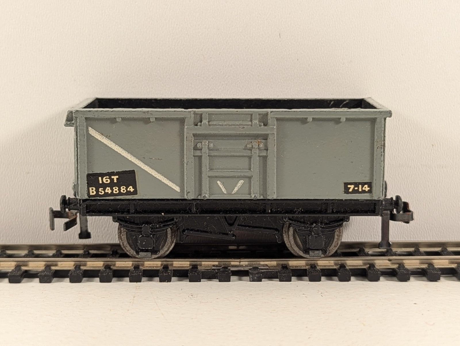 Hornby Dublo 32056 OO Gauge Grey BR D2 16 Ton Mineral Wagon - Boxed