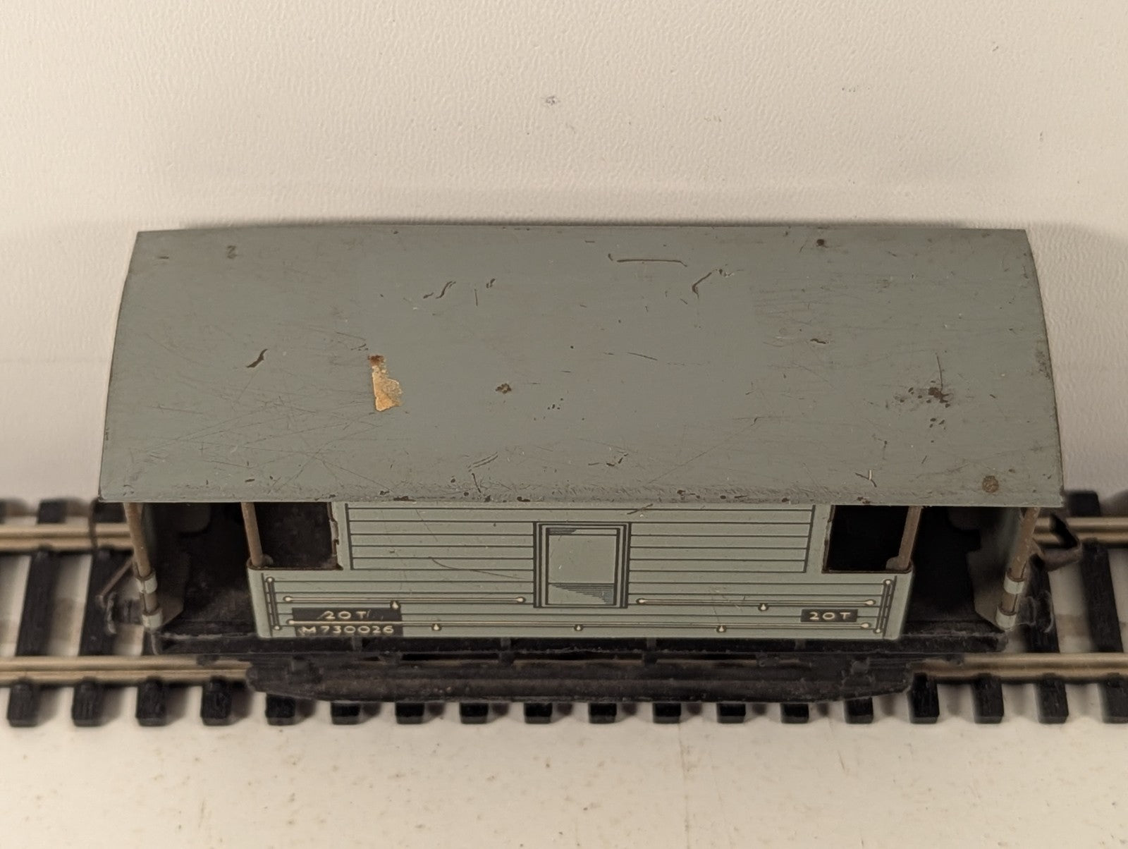 Hornby Dublo 20 Ton Brake Van M730026 OO Gauge
