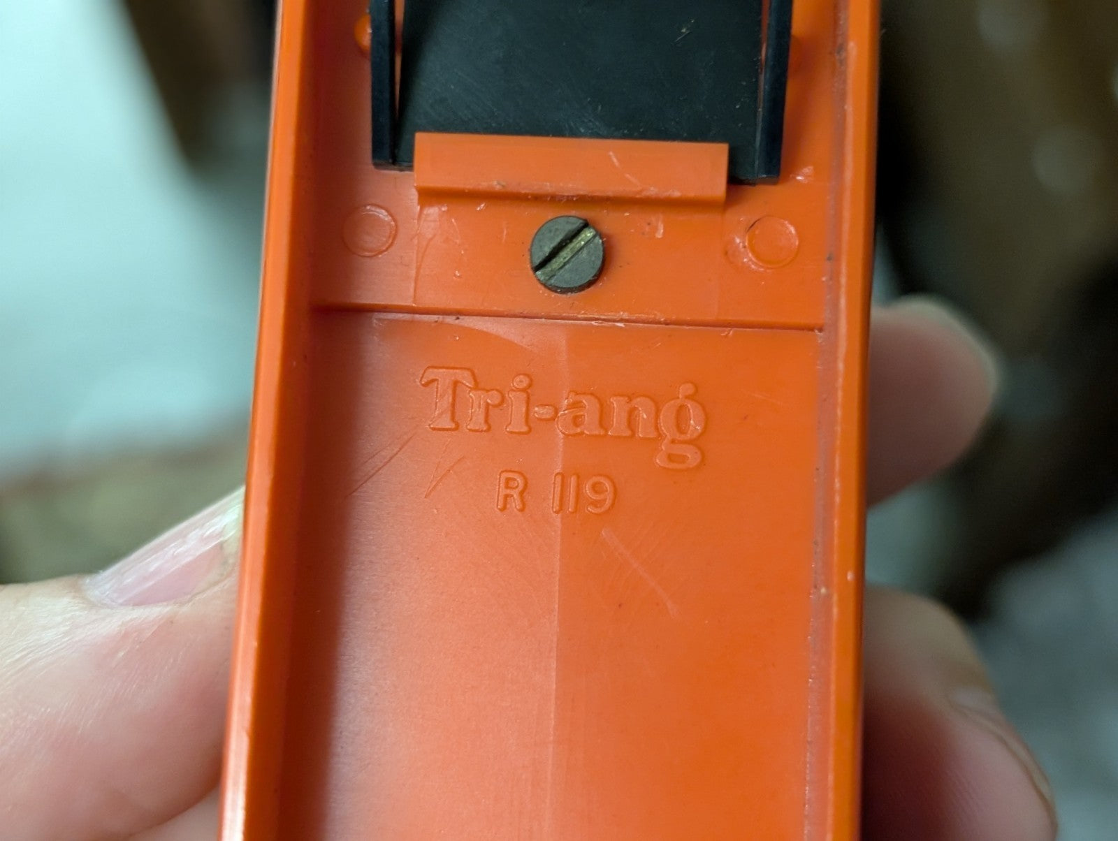 Triang Hornby R119 Operating Mail Coach - Orange livery 'MAIL