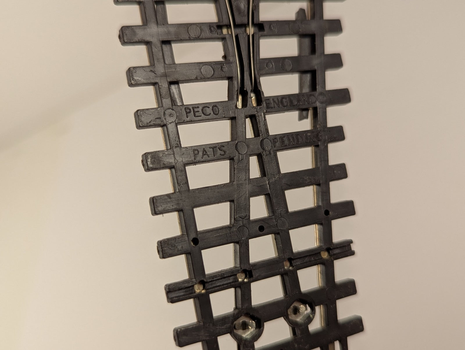 Peco OO Gauge L/H Point