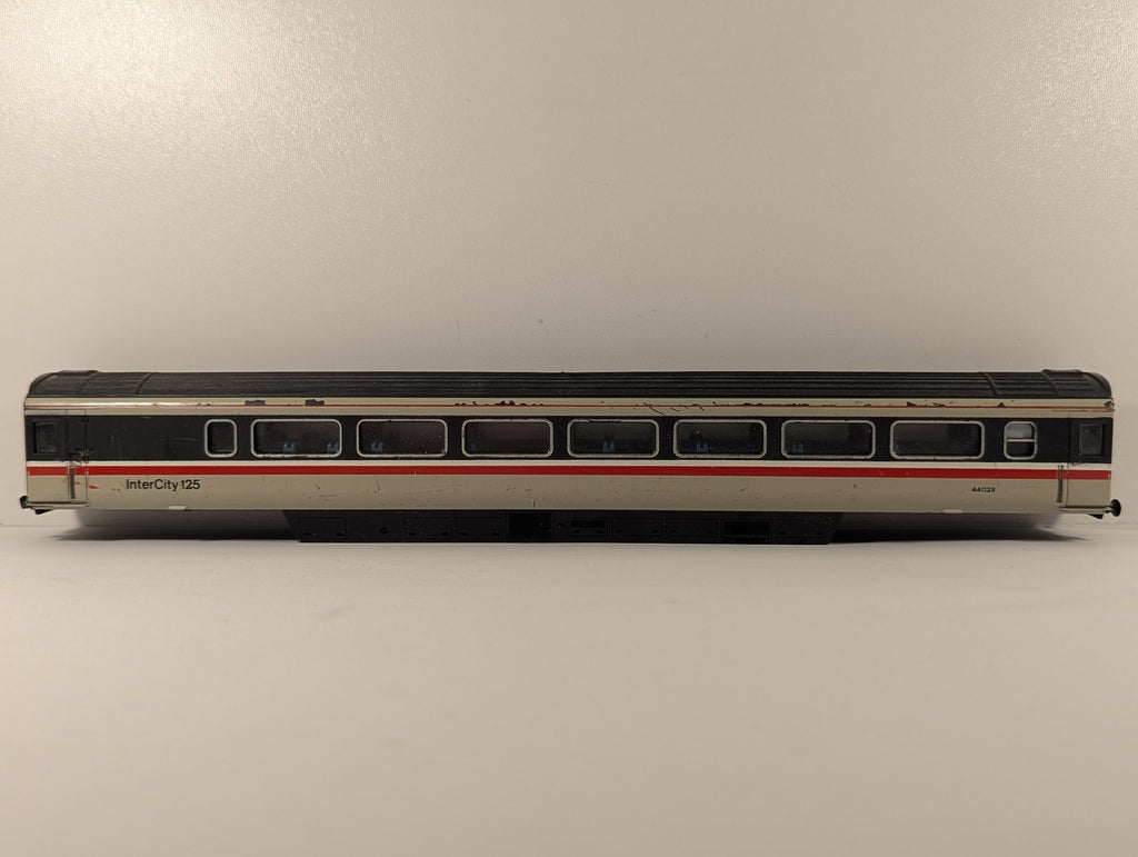 Hornby OO Gauge BR Mk3 TGS Coach Passenger Coach 44028 BR InterCity Executive
