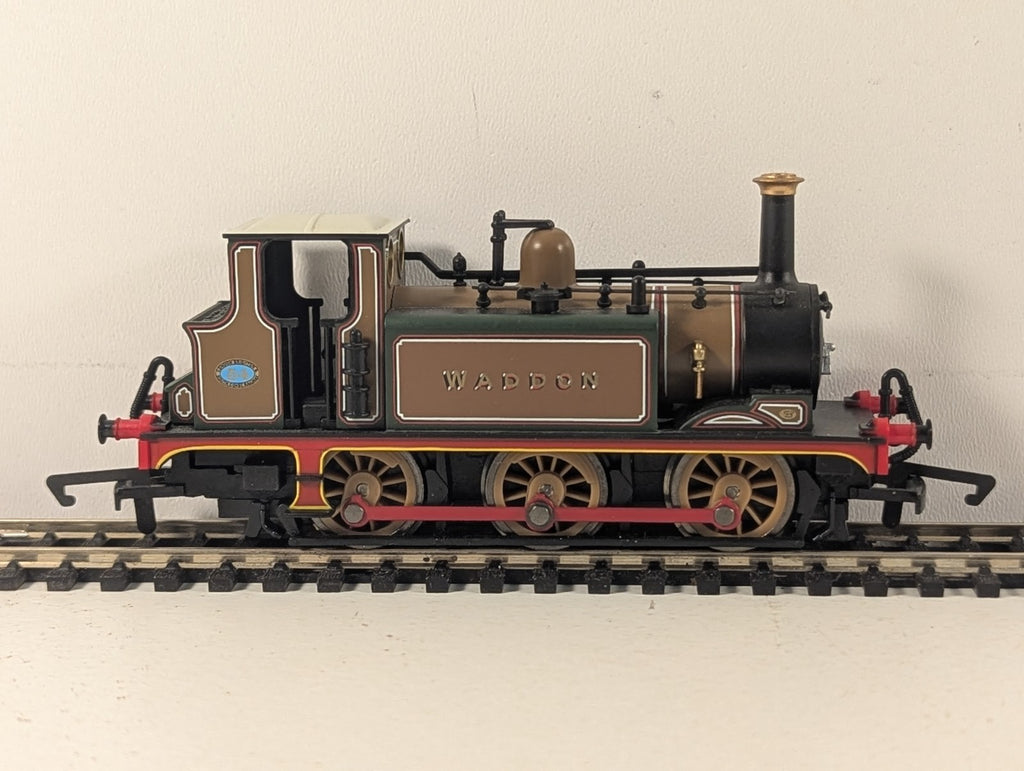 Hornby OO Gauge LBSC 0-6-0 Terrier Locomotive 'Waddon' Steam Locomotive
