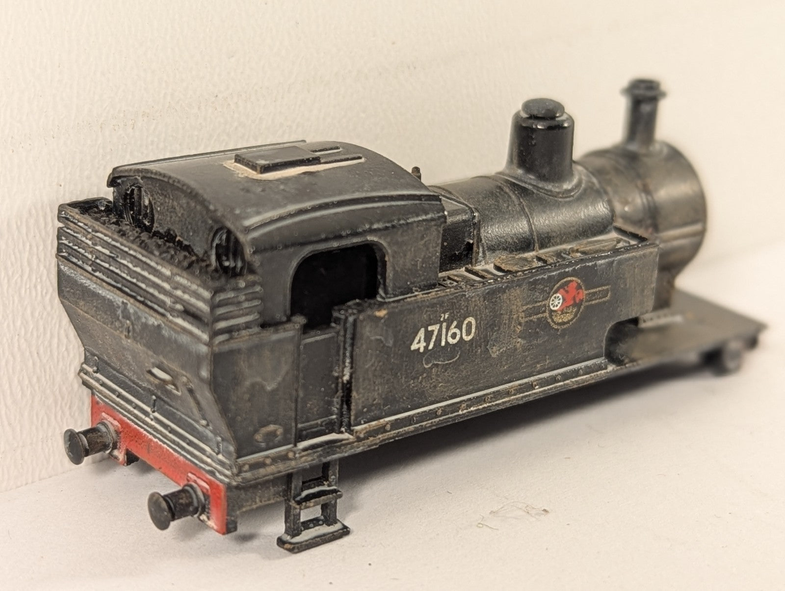 Minitrix N Gauge LMS Fowler Class 2F 0-6-0T Body Shell BR Black - Spares/Repairs