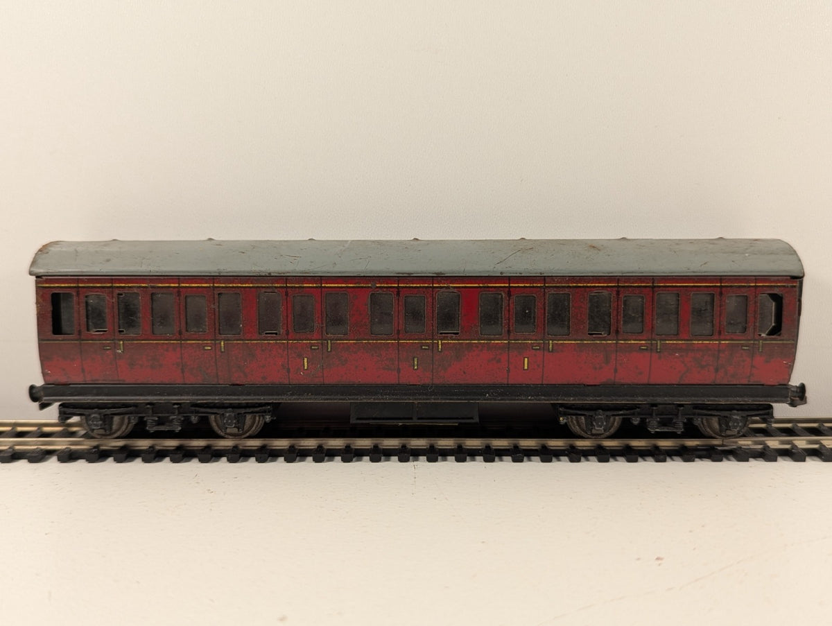 Hornby Dublo OO Gauge Tinplate Suburban Passenger Coach