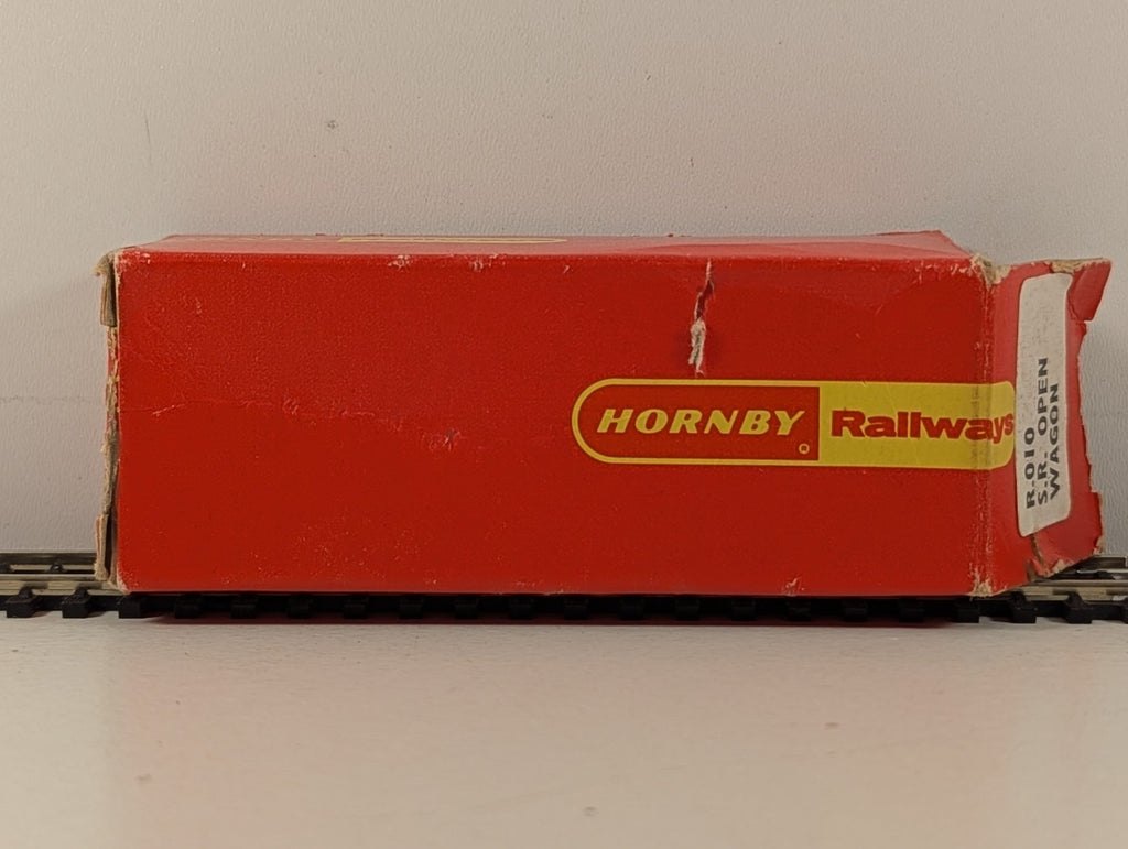 Hornby OO Gauge SR Open Wagon Goods Wagon 12530 SR Red R010
