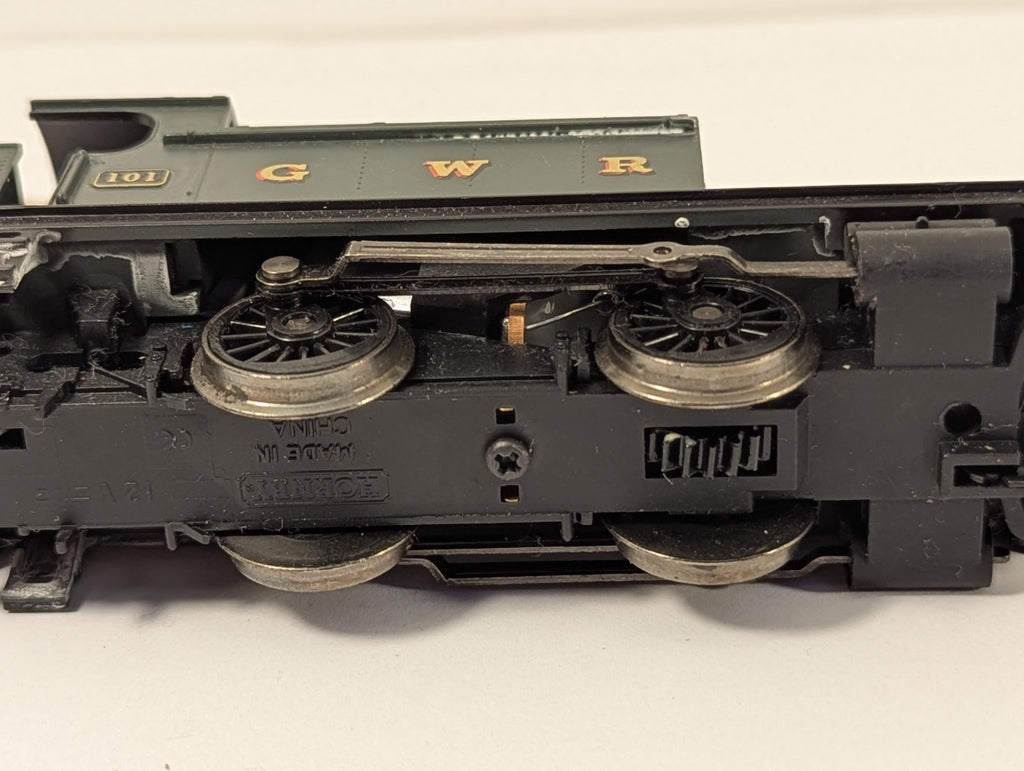 Hornby OO Gauge GWR 0-4-0T Industrial Locomotive 101 Holden Class