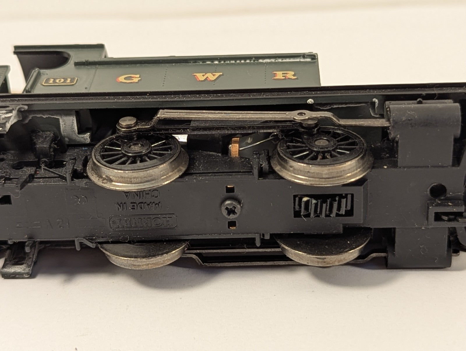 Hornby OO Gauge GWR 0-4-0T Industrial Locomotive 101 Holden Class