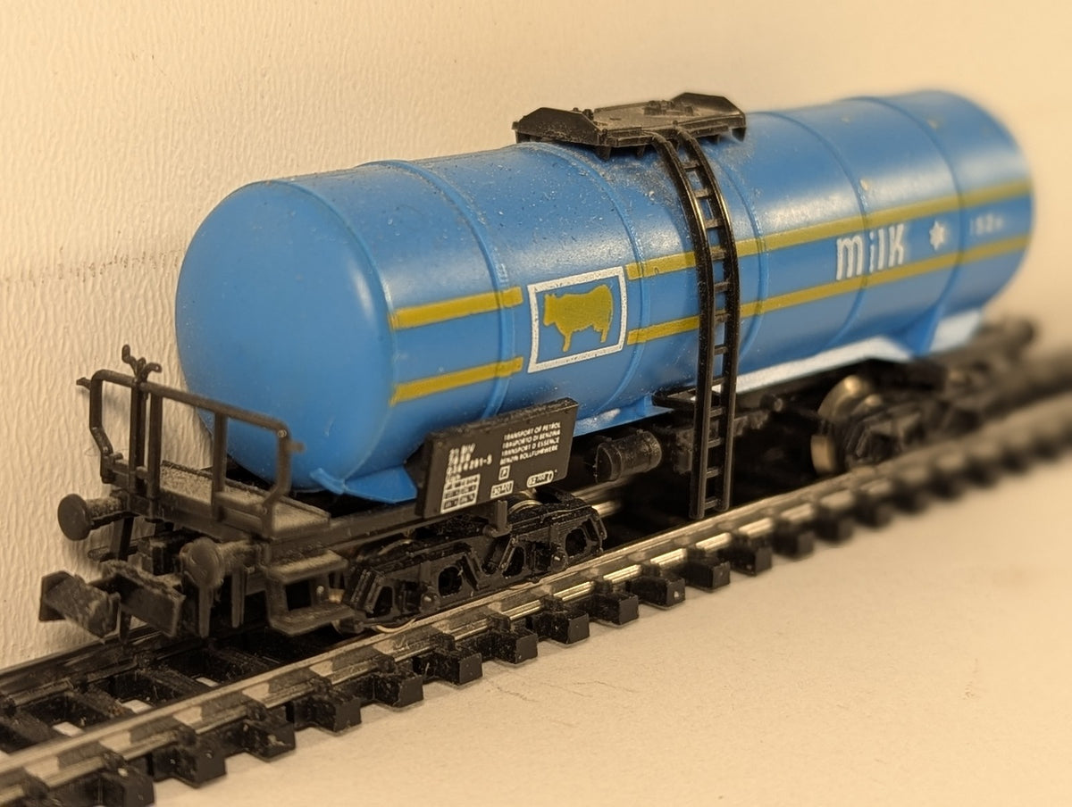 Lima N Gauge Bogie Milk Tanker Wagon Tank Wagon 152 D Blue