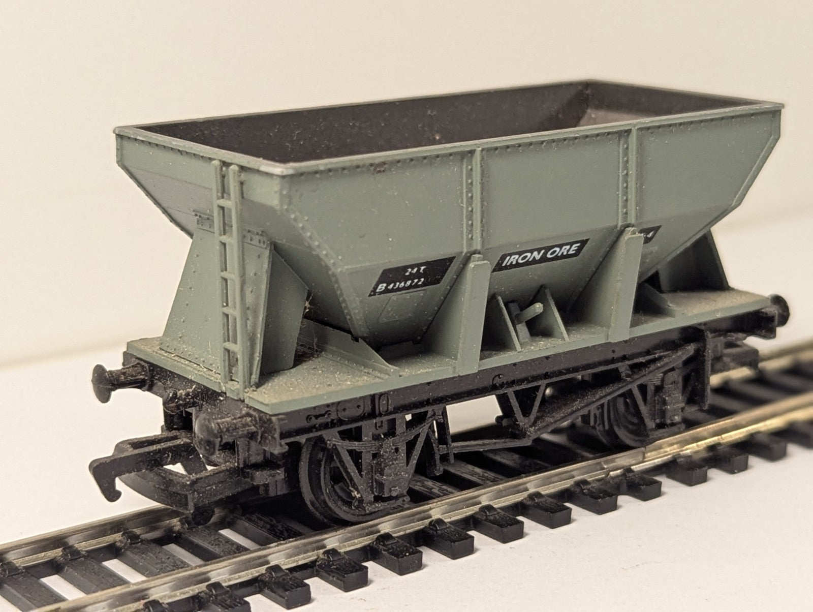 Replica Railways 13411 OO Gauge 24 Ton Iron Ore Hopper BR Grey