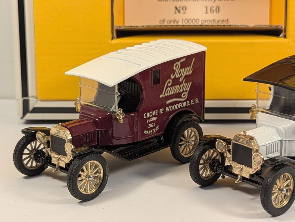 Lledo Ford Model T Van Set Royal Laundry and Sunlight Laundry Limited Edition