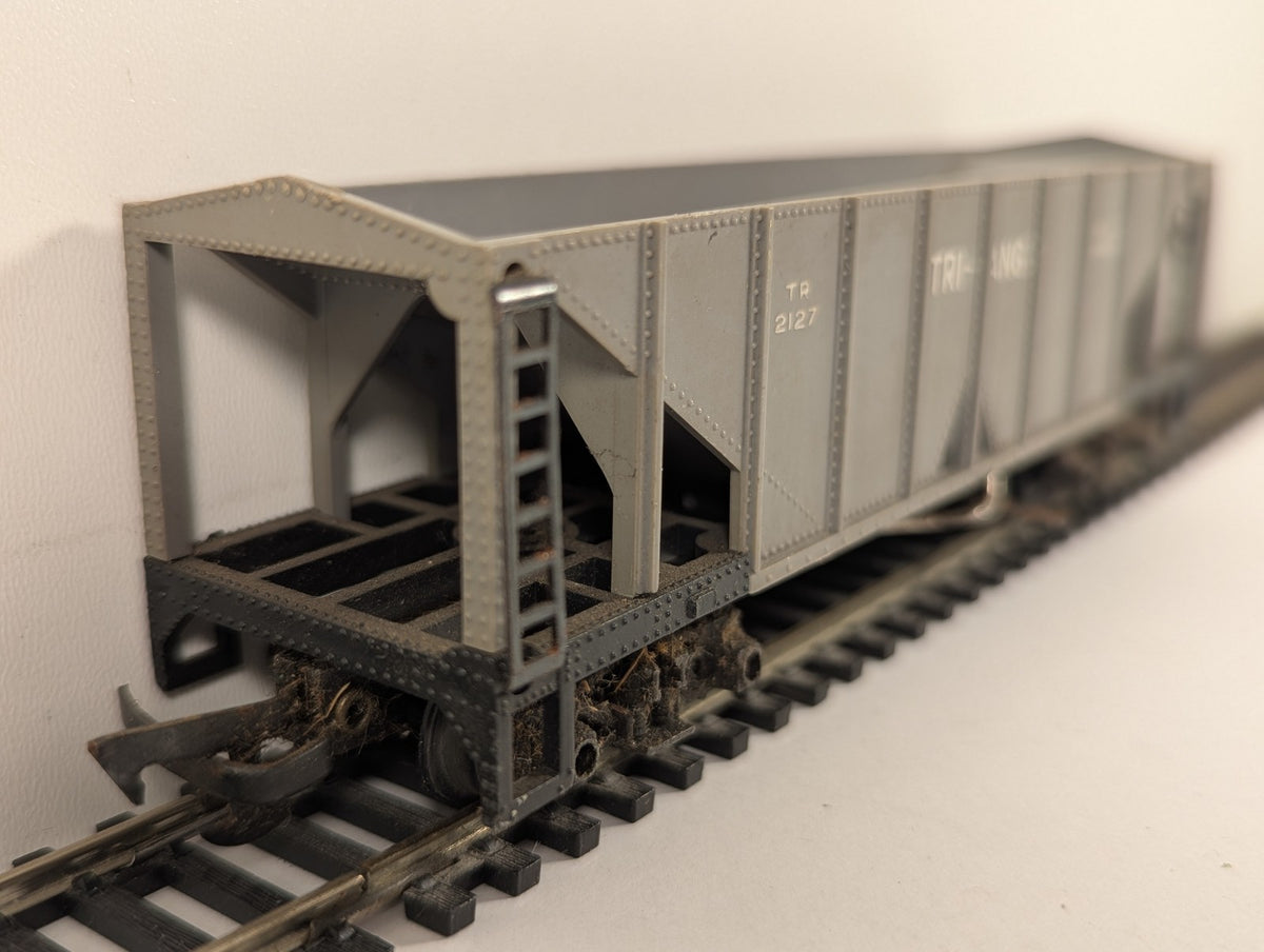 Tri-ang OO Gauge Operating Bulk Cement Wagon Goods Wagon TR 2127 Grey R137