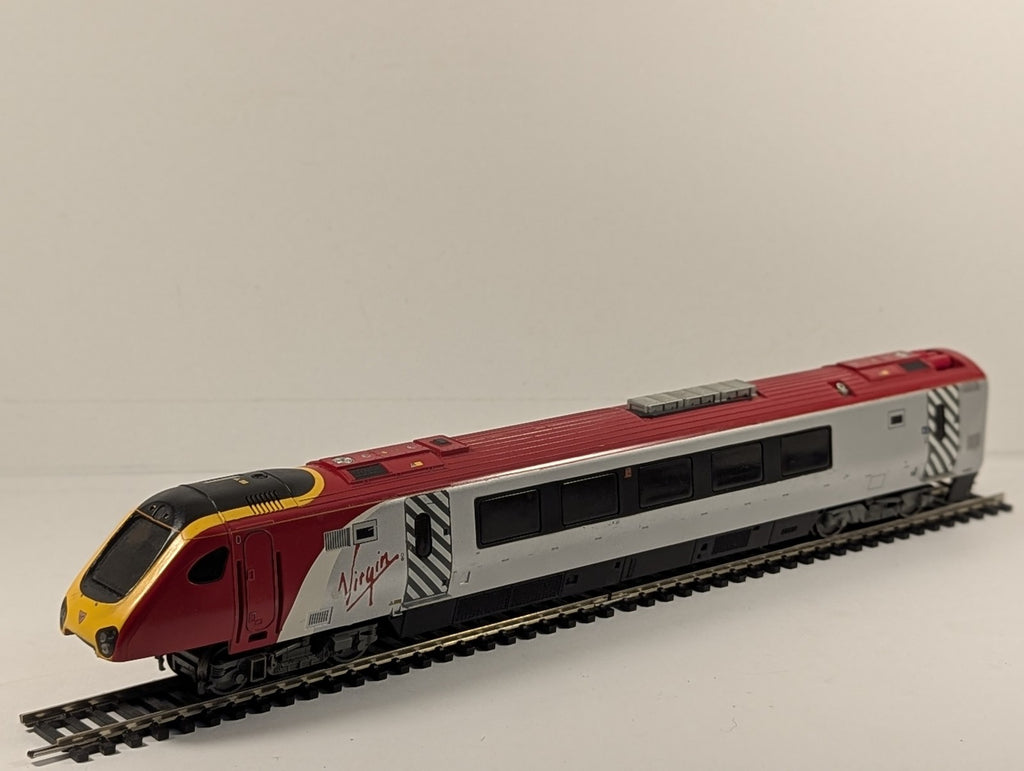 Hornby OO Gauge Class 220 Voyager Dummy Driving Car Diesel Locomotive 60351