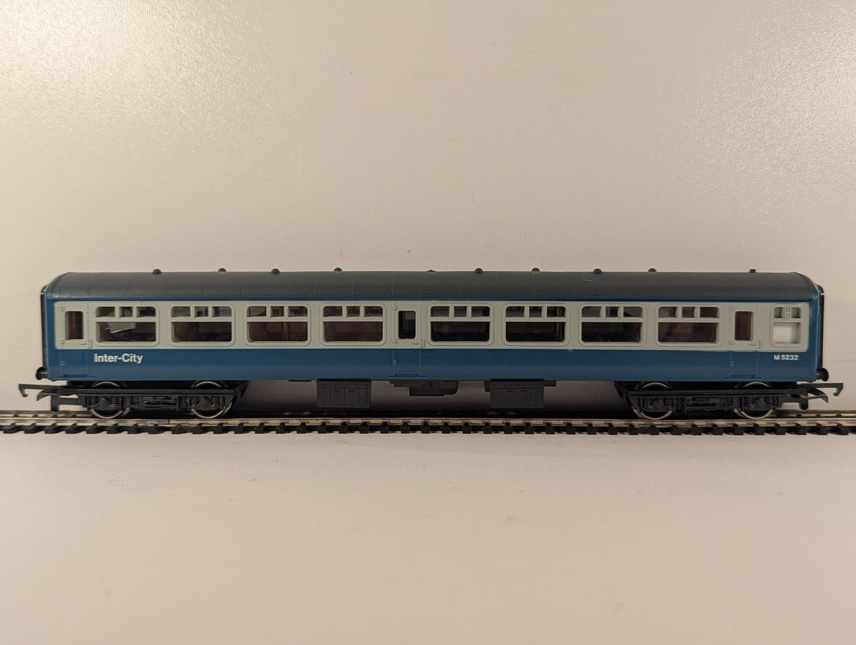 Hornby OO Gauge BR Mk1 Composite Coach Passenger Coach M5232 BR Blue & Grey R422