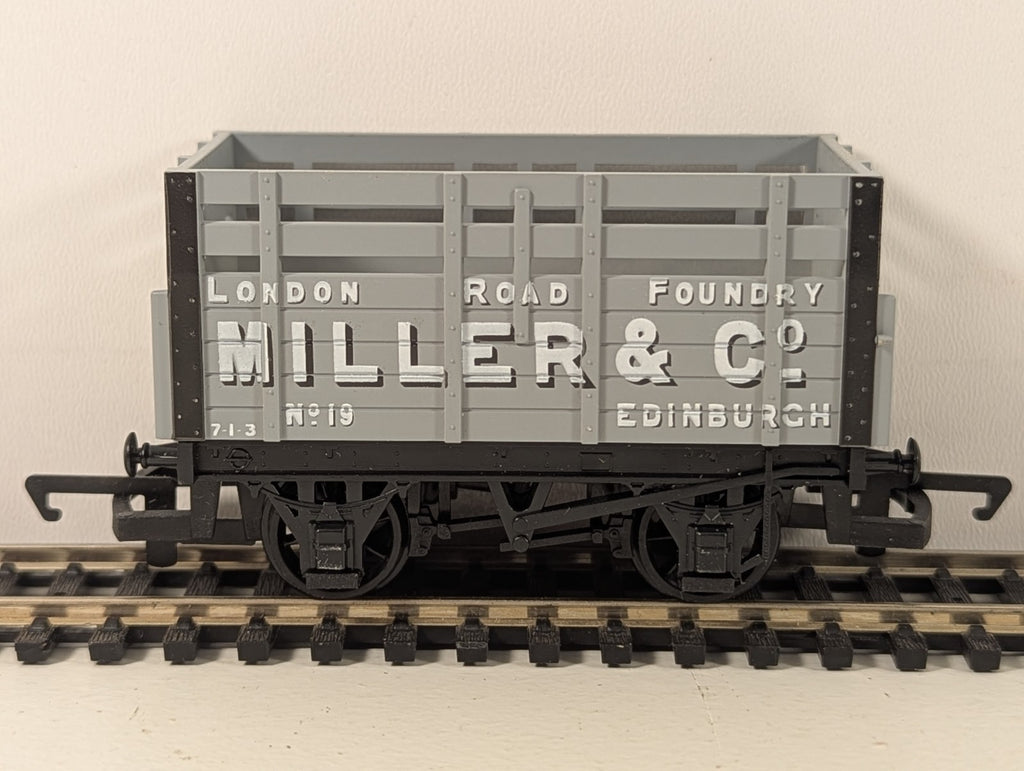 Hornby OO Gauge R6063 Miller & Co Coke Wagon 713