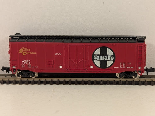 Bachmann N Gauge Santa Fe 50ft Plug Door Box Car