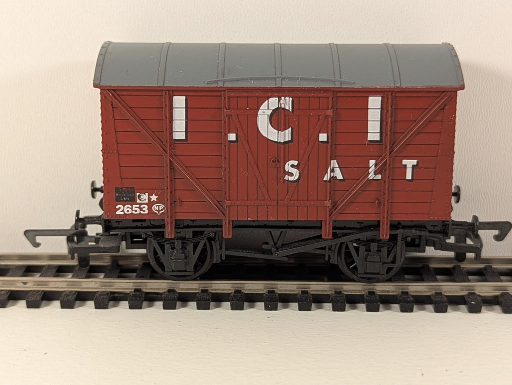Dapol 10-Ton Ventilated Salt Wagon – “I.C.I. Salt” – 2653 OO Gauge