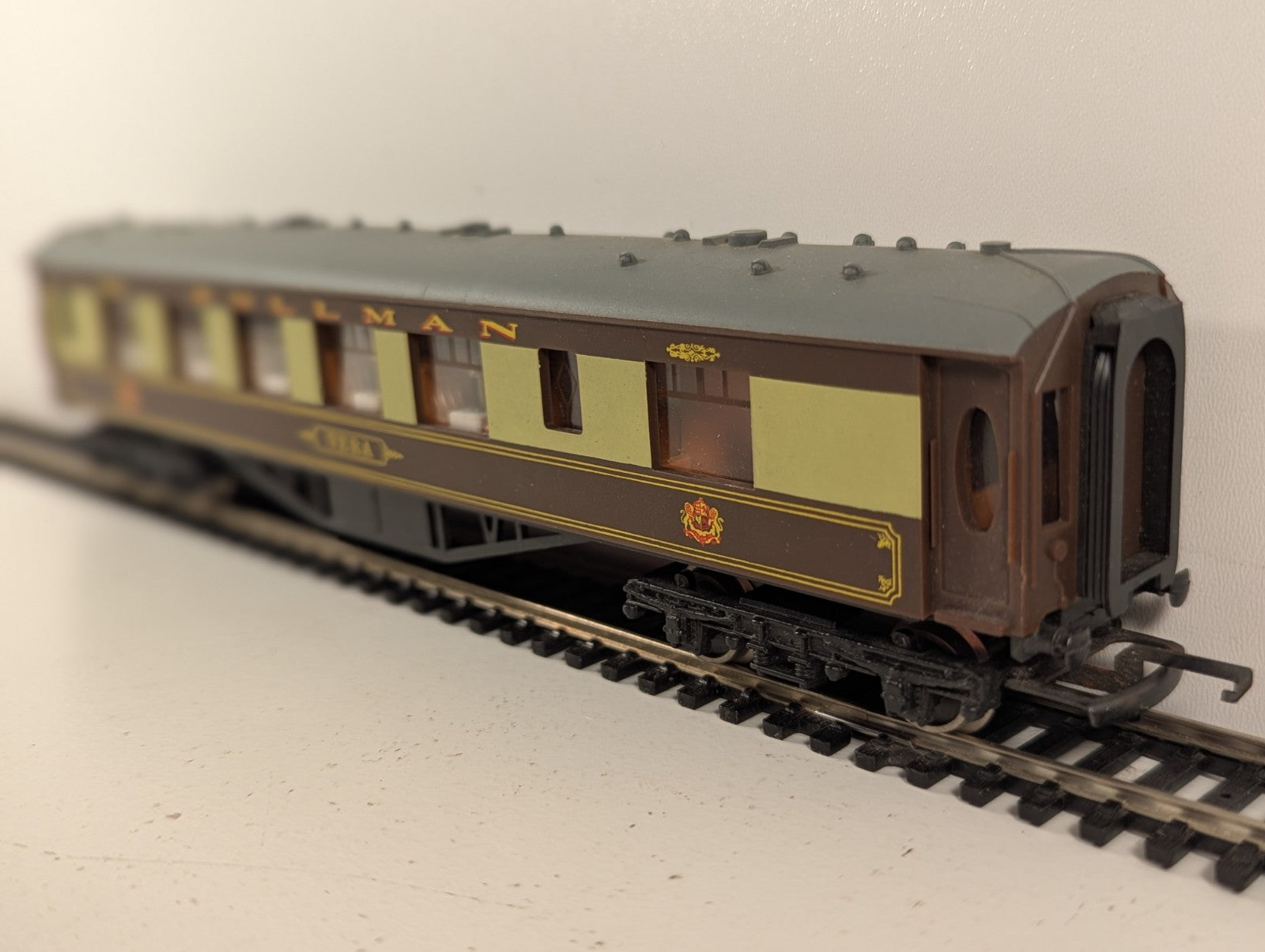 Wrenn W6002V Pullman Parlour First "Vera" Brighton Belle Coach OO Gauge - Boxed