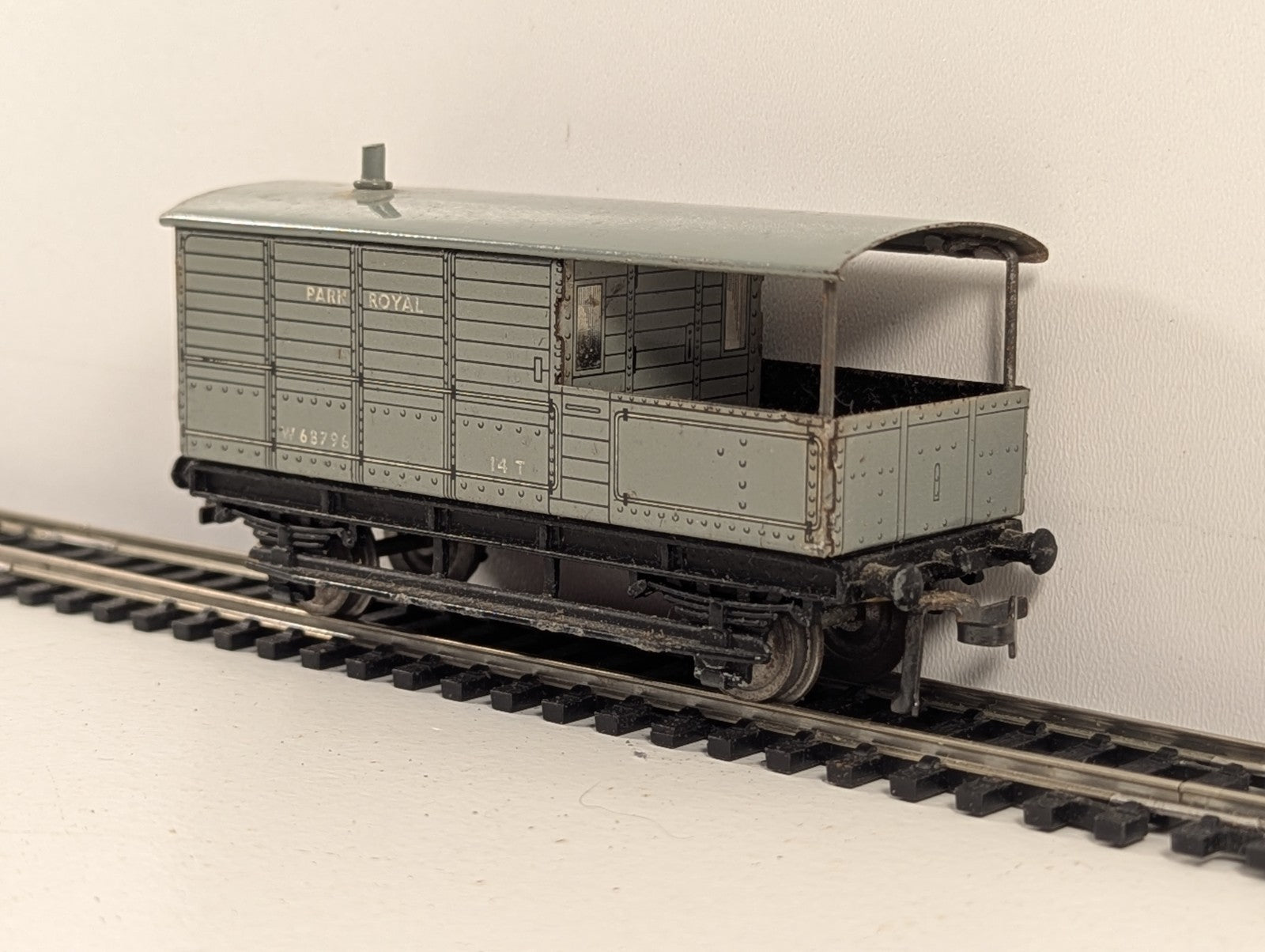 Hornby Dublo 32047 OO Gauge Western Region GWR Toad Brake Van - Boxed