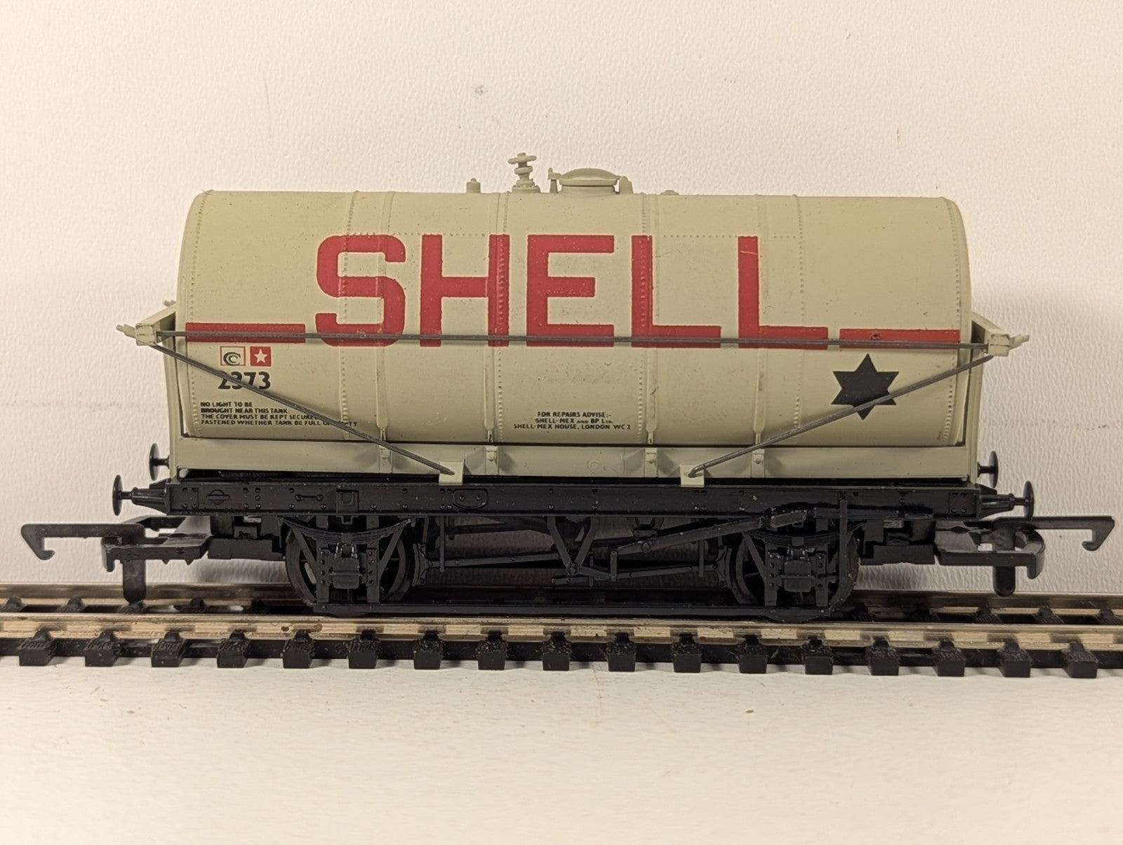 GMR Airfix OO Gauge Shell Petrol Tanker Tank Wagon 2373 54347-3