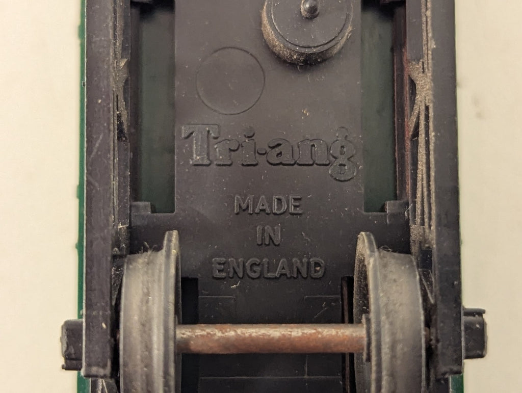 Tri-ang R10 OO Gauge 12 Ton Open Wagon Green
