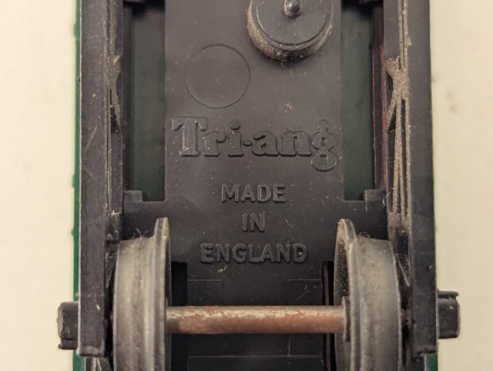 Tri-ang R10 OO Gauge 12 Ton Open Wagon Green